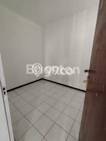 Rumah Bagus Siap Huni Di Sidoarjo Luas 100m2 Lokasi Strategis Rumah Bagus Siap Huni Di Sidoarjo Luas 100m2 Lokasi Strategis