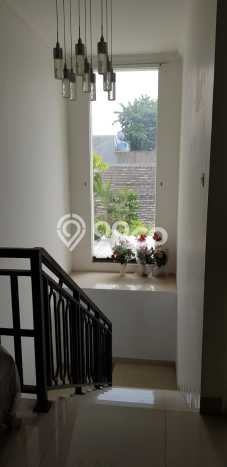 Ready to Use! Luxury House LT 120m2 Desain Elegan di Puri Indah Ready to Use! Luxury House LT 120m2 Desain Elegan di Puri Indah