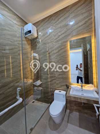 For Sale! Premium House LT 96m2 Desain Elegan di Pulomas For Sale! Premium House LT 96m2 Desain Elegan di Pulomas