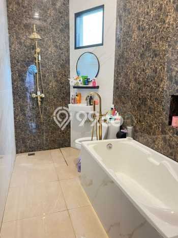 Hunian Eksklusif Siap Huni LT 87m2 di Jagakarsa, Jakarta Selatan Hunian Eksklusif Siap Huni LT 87m2 di Jagakarsa, Jakarta Selatan