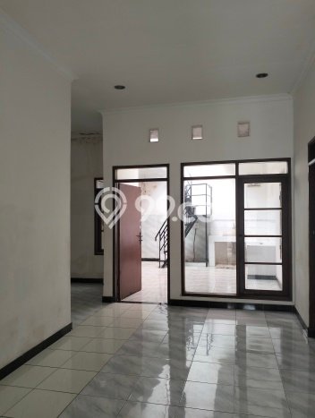 Dijual Hunian Rumah Nyaman 3 KT di Taman Kopo Indah, Bandung Dijual Hunian Rumah Nyaman 3 KT di Taman Kopo Indah, Bandung