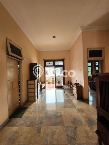 Dijual Rumah Mewah Elegan Dengan View Cantik di Pondok Labu, Jakarta Selatan Dijual Rumah Mewah Elegan Dengan View Cantik di Pondok Labu, Jakarta Selatan