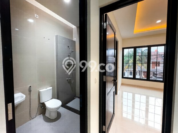 Dijual Hunian Rumah Terawat 3 KT di Bintaro, Tangerang Selatan Dijual Hunian Rumah Terawat 3 KT di Bintaro, Tangerang Selatan