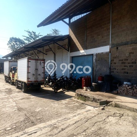 Area Ramai! Pabrik Dijual di Pamulihan untuk Bisnis Luas Bangunan 6952m2 Area Ramai! Pabrik Dijual di Pamulihan untuk Bisnis Luas Bangunan 6952m2