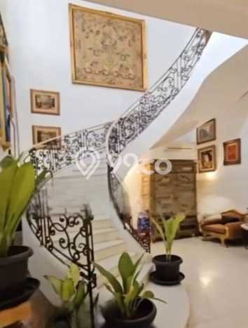 Hunian Mewah Dijual LT 1100m2 di Menteng, Jakarta Pusat Hunian Mewah Dijual LT 1100m2 di Menteng, Jakarta Pusat
