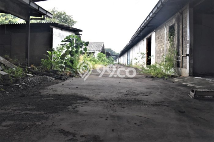 Gudang Dijual di Bekasi LT 30541m2 & LB 23000m2 Lokasi Terbaik! Gudang Dijual di Bekasi LT 30541m2 & LB 23000m2 Lokasi Terbaik!