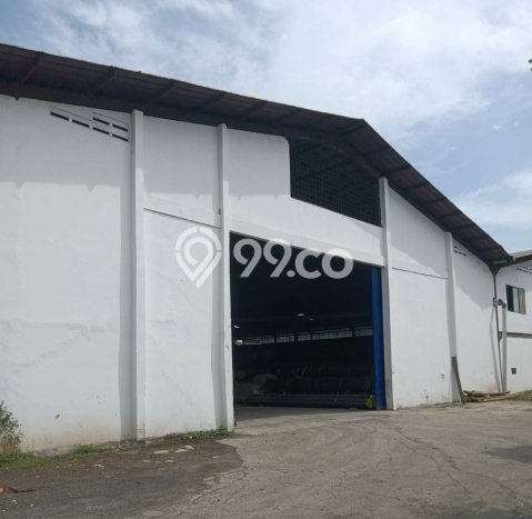 Unit Gudang Dijual di Jakarta Utara LT 4810m2 & LB 3576m2 Unit Gudang Dijual di Jakarta Utara LT 4810m2 & LB 3576m2