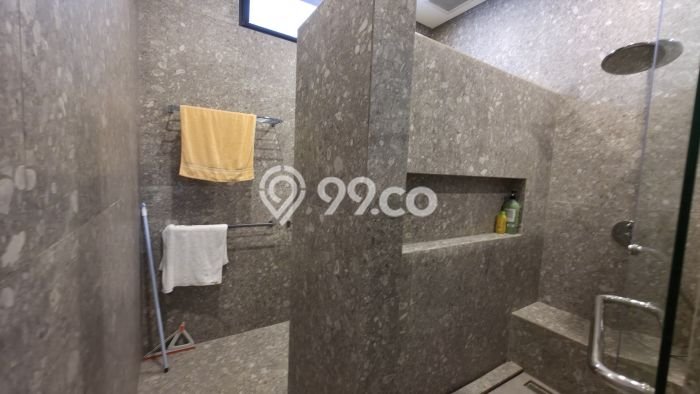 Rumah Mewah LB 300m2 Siap Pakai Desain Elegan di BSD, Tangerang Rumah Mewah LB 300m2 Siap Pakai Desain Elegan di BSD, Tangerang