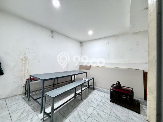 FOR SALE! Kantor di Mampang Prapatan Jakarta Selatan, LT 719m2, LB 1292m2 FOR SALE! Kantor di Mampang Prapatan Jakarta Selatan, LT 719m2, LB 1292m2