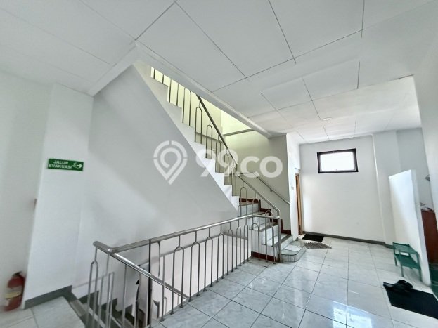 FOR SALE! Kantor di Mampang Prapatan Jakarta Selatan, LT 719m2, LB 1292m2 FOR SALE! Kantor di Mampang Prapatan Jakarta Selatan, LT 719m2, LB 1292m2