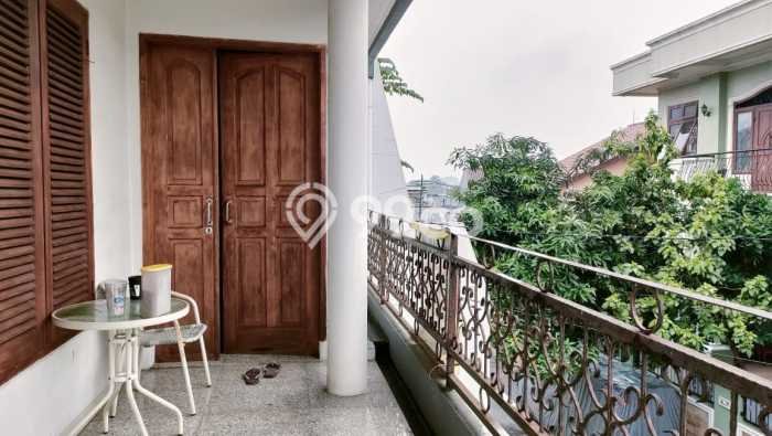 Siap Huni Rumah Mewah 4 Kamar di Duren Sawit Dekat ke Mana Saja Siap Huni Rumah Mewah 4 Kamar di Duren Sawit Dekat ke Mana Saja