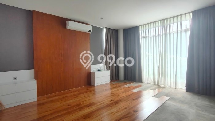 Rumah Luxury Modern Siap Huni di Pondok Kelapa Jakarta Timur Rumah Luxury Modern Siap Huni di Pondok Kelapa Jakarta Timur