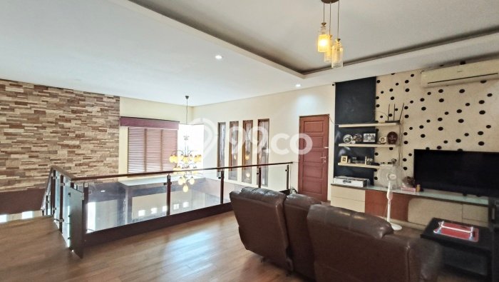 For Sale! Luxury House LT 273m2 Desain Modern di Pondok Bambu For Sale! Luxury House LT 273m2 Desain Modern di Pondok Bambu