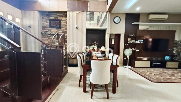 For Sale! Luxury House LT 273m2 Desain Modern di Pondok Bambu For Sale! Luxury House LT 273m2 Desain Modern di Pondok Bambu