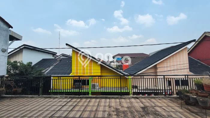 Dijual Hunian Mewah dengan Fasilitas Sekitar Lengkap di Pasar Rebo, Jakarta Timur Dijual Hunian Mewah dengan Fasilitas Sekitar Lengkap di Pasar Rebo, Jakarta Timur