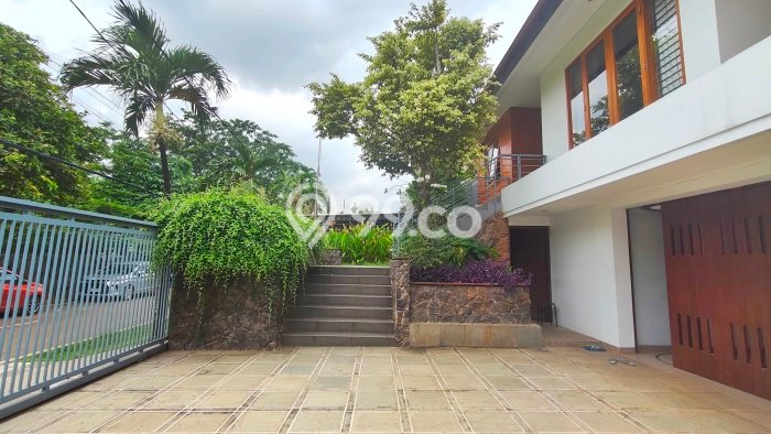Rumah Luxury Modern Siap Huni di Pondok Kelapa Jakarta Timur Rumah Luxury Modern Siap Huni di Pondok Kelapa Jakarta Timur