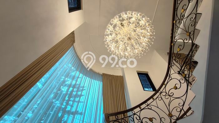 Jual Rumah Luas Megah Dengan View Eksklusif di Kayu Putih, Jakarta Timur Jual Rumah Luas Megah Dengan View Eksklusif di Kayu Putih, Jakarta Timur