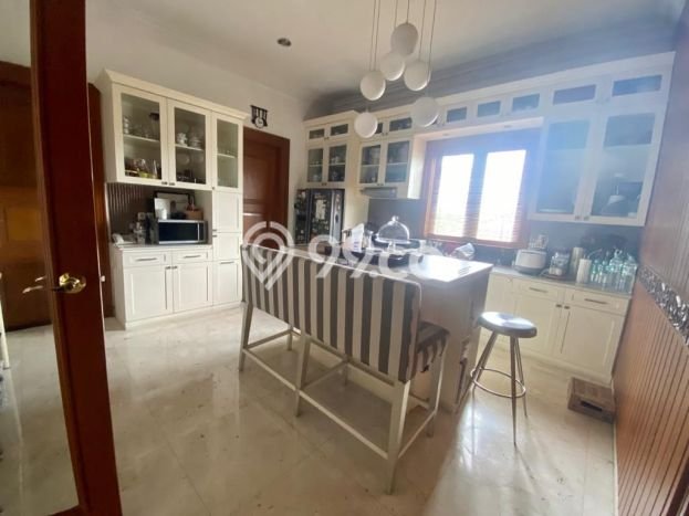 Dijual Rumah Mewah Exclusive di Kebayoran Baru, Jakarta Selatan Dijual Rumah Mewah Exclusive di Kebayoran Baru, Jakarta Selatan