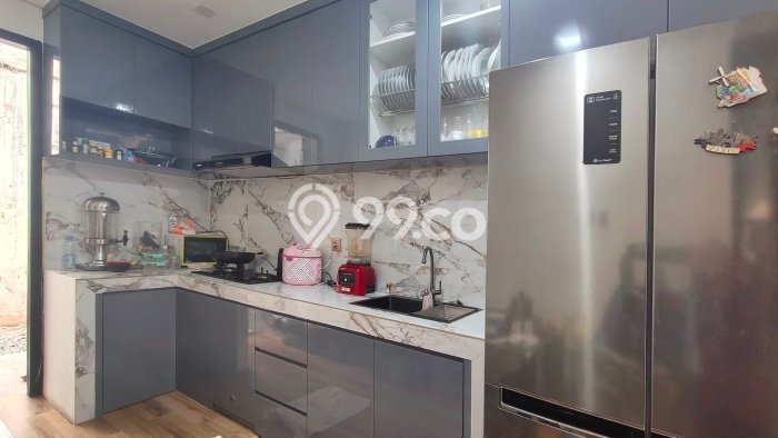 Dijual Rumah Luas Elegan Dengan View Eksklusif di Bambu Apus, Jakarta Timur Dijual Rumah Luas Elegan Dengan View Eksklusif di Bambu Apus, Jakarta Timur