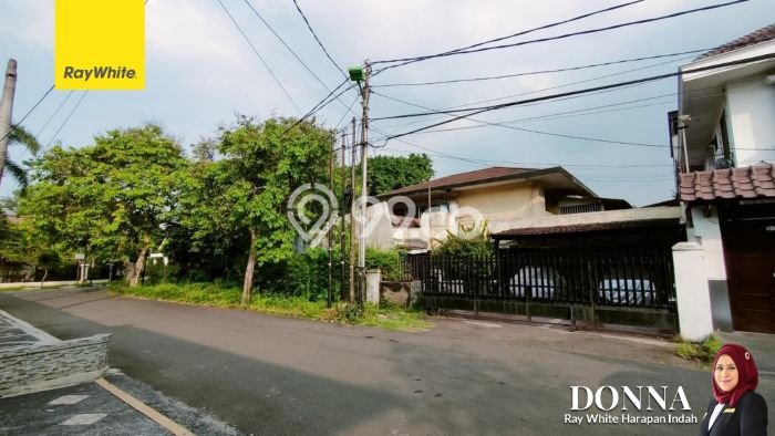 PROMO SPESIAL! Rumah Ready Stock lokasi Pulomas, Jakarta Timur, LT 658m² Bangunan 400m² PROMO SPESIAL! Rumah Ready Stock lokasi Pulomas, Jakarta Timur, LT 658m² Bangunan 400m²