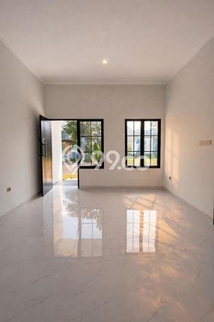 Rumah Strategis Minimalis Lb 110m2 di BSD, Tangerang Selatan Rumah Strategis Minimalis Lb 110m2 di BSD, Tangerang Selatan