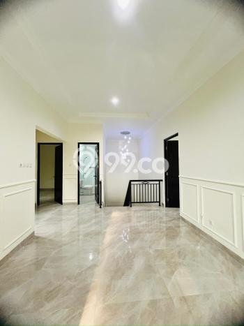 Ready to Use! Luxury House LT 168m2 Desain Elegan di BSD City Ready to Use! Luxury House LT 168m2 Desain Elegan di BSD City