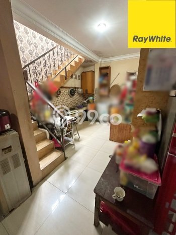 Rumah Siap Disurvey lokasi Pesanggrahan, Jakarta Selatan, Luas 164m2m² Bangunan 200m2m² Rumah Siap Disurvey lokasi Pesanggrahan, Jakarta Selatan, Luas 164m2m² Bangunan 200m2m²