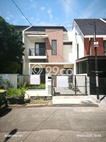 Dijual Hunian Rumah Terawat 3 Kamar di Harapan Indah, Bekasi Dijual Hunian Rumah Terawat 3 Kamar di Harapan Indah, Bekasi