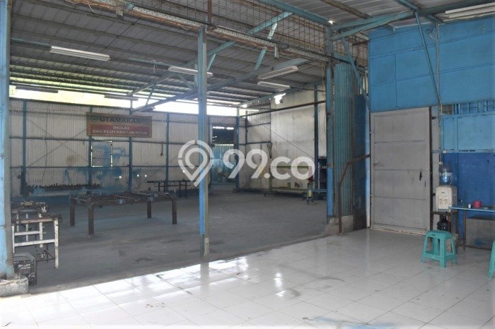 Area Ramai! Gudang Dijual di Mustikajaya untuk Bisnis Luas Bangunan 1350m2 Area Ramai! Gudang Dijual di Mustikajaya untuk Bisnis Luas Bangunan 1350m2