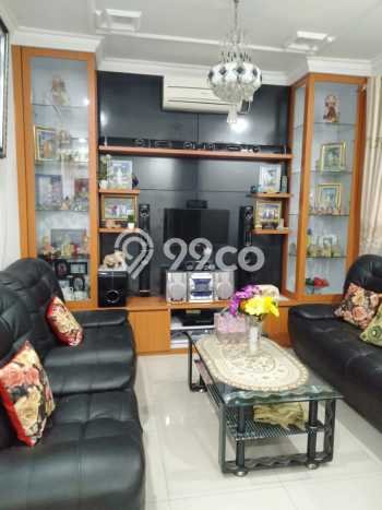 Rumah Strategis Minimalis Lb 200m2 di Cakung, Jakarta Timur Rumah Strategis Minimalis Lb 200m2 di Cakung, Jakarta Timur