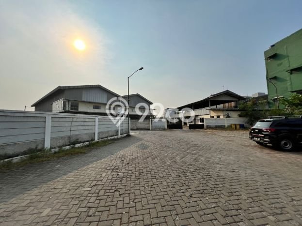 Gudang Lokasi Premium Kawasan Bintara, Luas 3706m2m², Mainroad Gudang Lokasi Premium Kawasan Bintara, Luas 3706m2m², Mainroad