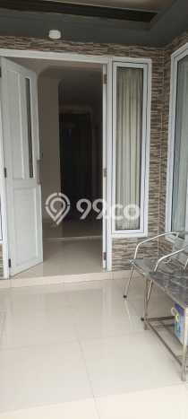 Rumah Strategis Minimalis Lb 200m2 di Cakung, Jakarta Timur Rumah Strategis Minimalis Lb 200m2 di Cakung, Jakarta Timur