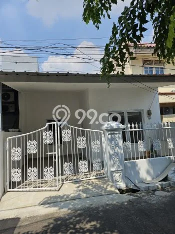 Rumah Luas Asri 4 KT Siap Pakai di Sunter Jakarta Utara Rumah Luas Asri 4 KT Siap Pakai di Sunter Jakarta Utara