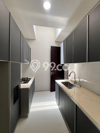Dijual Rumah Premium dengan Fasilitas Sekitar Lengkap di Wiyung, Surabaya Dijual Rumah Premium dengan Fasilitas Sekitar Lengkap di Wiyung, Surabaya
