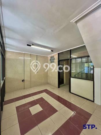 Ruko Dijual di Prime Area Surabaya Luas 190m2 Ruko Dijual di Prime Area Surabaya Luas 190m2