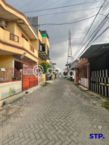 Komersial di Surabaya Kota, Luas 285m2m², Area Komersial, Ramai Komersial di Surabaya Kota, Luas 285m2m², Area Komersial, Ramai