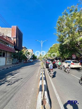 SEWA TERBAIK! Ruko di Surabaya Kota, Luas 104m2m², Jalan Utama SEWA TERBAIK! Ruko di Surabaya Kota, Luas 104m2m², Jalan Utama