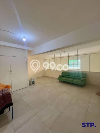 FOR RENT! Ruko di Surabaya Kota Cocok untuk Bisnis 190m2 FOR RENT! Ruko di Surabaya Kota Cocok untuk Bisnis 190m2