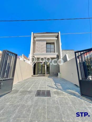 Hunian Cantik Modern Lb 120m2 di Sukolilo, Surabaya Hunian Cantik Modern Lb 120m2 di Sukolilo, Surabaya