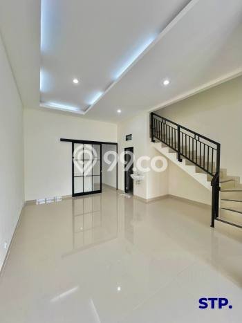 Hunian Cantik Modern Lb 120m2 di Sukolilo, Surabaya Hunian Cantik Modern Lb 120m2 di Sukolilo, Surabaya