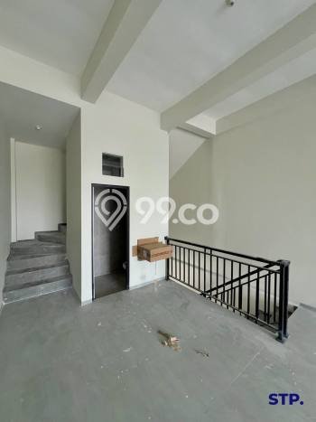 FOR SALE! Ruko di Rungkut Surabaya, LT 86m2, LB 180m2 FOR SALE! Ruko di Rungkut Surabaya, LT 86m2, LB 180m2