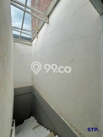 Ruko Dijual di Surabaya LT 63m2 & LB 252m2 Lokasi Terbaik! Ruko Dijual di Surabaya LT 63m2 & LB 252m2 Lokasi Terbaik!