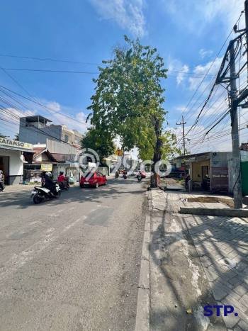 Komersial For Rent di Waru, Luas 560m2m², Area Strategis Komersial For Rent di Waru, Luas 560m2m², Area Strategis