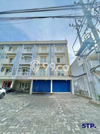 Ruko Area Bisnis di Manyar, Luas 300m², Ready Operasi Ruko Area Bisnis di Manyar, Luas 300m², Ready Operasi