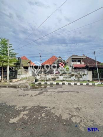 Komersial Bagus Dijual LB 300m2 Lokasi Strategis Surabaya Area Cocok untuk Bisnis Komersial Bagus Dijual LB 300m2 Lokasi Strategis Surabaya Area Cocok untuk Bisnis