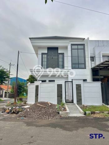 Jual Segera Rumah LT 117m² / LB 140m² di Kawasan Komersial Surabaya Kota, Surabaya Jual Segera Rumah LT 117m² / LB 140m² di Kawasan Komersial Surabaya Kota, Surabaya