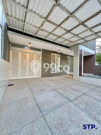 Rumah Luxury Modern Tanpa Renovasi di Citraland Surabaya Rumah Luxury Modern Tanpa Renovasi di Citraland Surabaya