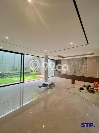 Hunian Elit LB 450m2 Siap Pakai Desain Elegan di Citraland, Surabaya Hunian Elit LB 450m2 Siap Pakai Desain Elegan di Citraland, Surabaya