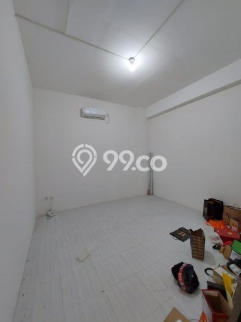 AREA TERBAIK! Ruko Kawasan Surabaya Kota, Luas 300m², Keramaian Tinggi AREA TERBAIK! Ruko Kawasan Surabaya Kota, Luas 300m², Keramaian Tinggi