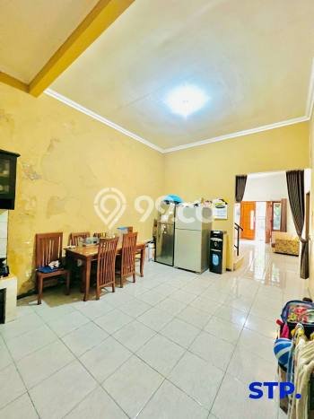 LOKASI PREMIUM! Rumah Strategis di Gedangan, Luas 105m² Bangunan 160m² LOKASI PREMIUM! Rumah Strategis di Gedangan, Luas 105m² Bangunan 160m²